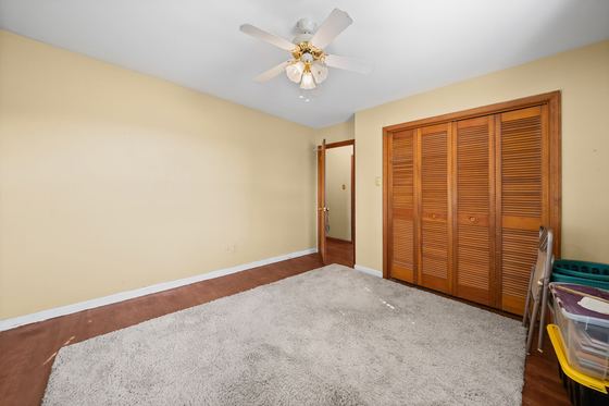 Bedroom, double closet, 5525 Glass Lane